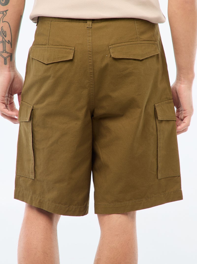 Bermuda chino in twill tinta unita multitasche Kaki - Kiabi
