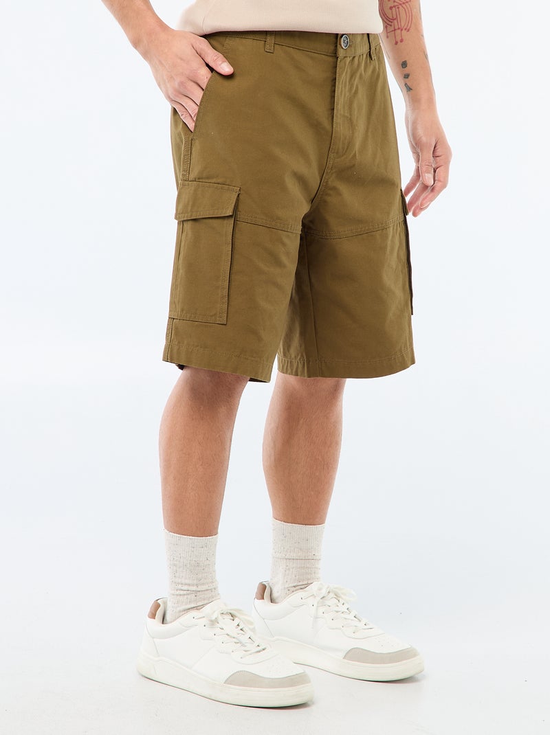Bermuda chino in twill tinta unita multitasche Kaki - Kiabi
