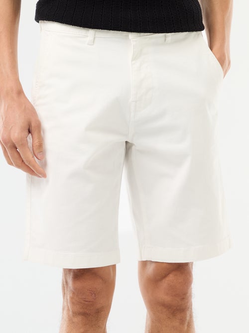 Bermuda chino tinta unita in twill - Kiabi