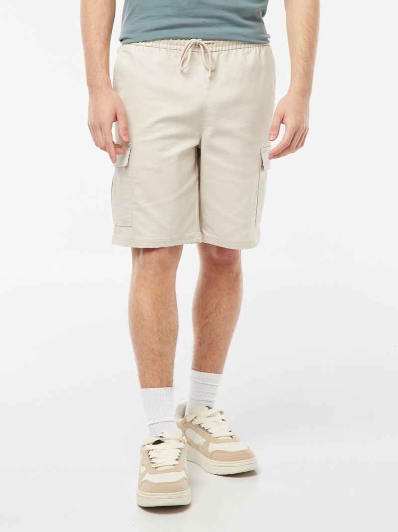 Bermuda dritti con tasche con patta GRIGIO - Kiabi