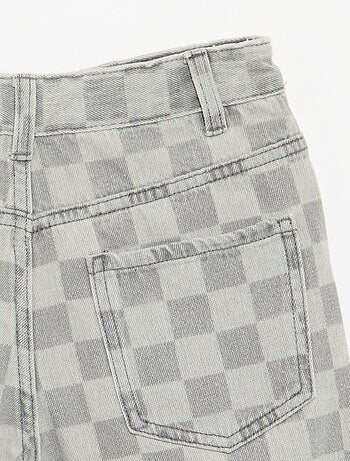 Bermuda in denim a quadri