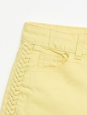 Bermuda in denim a tinta unita con 5 tasche