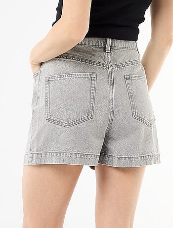 Bermuda in denim a vita alta