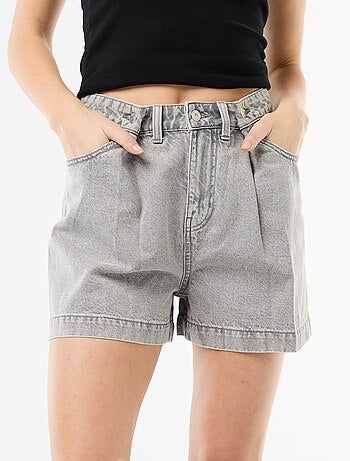Bermuda in denim a vita alta