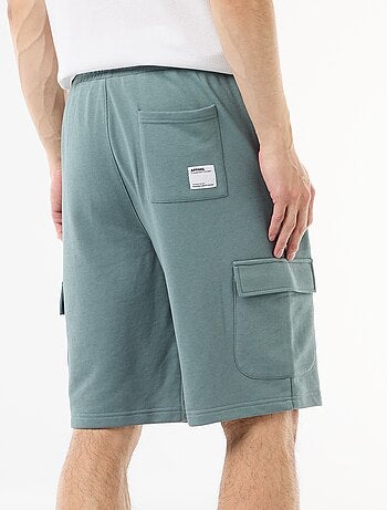 Bermuda in felpa leggera con tasche a patta