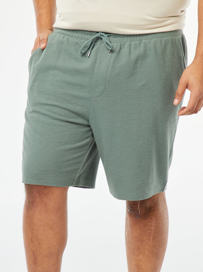 Bermuda in tessuto felpato leggero VERDE - Kiabi