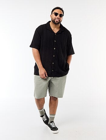 Bermuda leggero tinta unita con 4 tasche