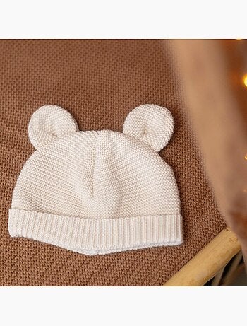 Berretto in maglia con piccole orecchie