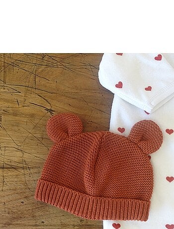 Berretto in maglia con piccole orecchie