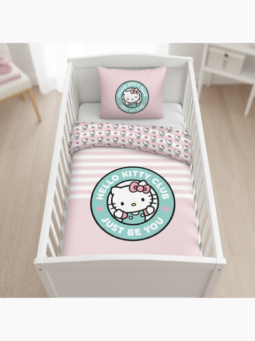 Biancheria Neonato Hello Kitty 100x140cm + Federa 40x60cm – Club Just Be You Rosa Menta – 100% Coton - Kiabi Biancheria Neonato Hello Kitty 100x140cm + Federa 40x60cm – Club Just Be You Rosa Menta – 100% Coton - Kiabi