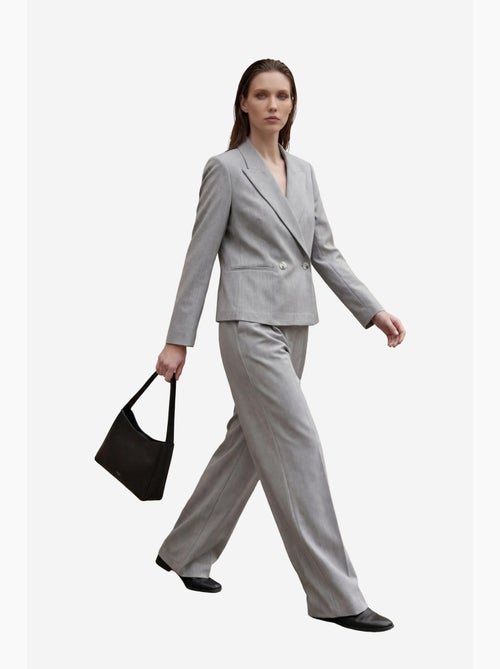 Blazer con collo a scialle e bottoni my fashion - Kiabi Blazer con collo a scialle e bottoni my fashion - Kiabi