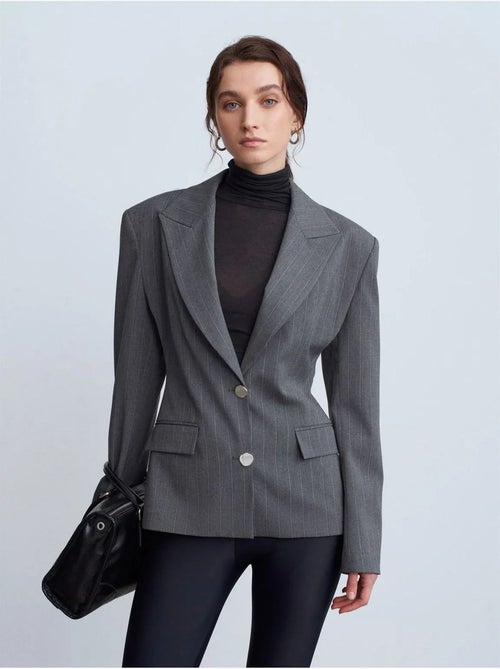 Blazer in crêpe aderente con collo a scialle dilvin - Kiabi Blazer in crêpe aderente con collo a scialle dilvin - Kiabi
