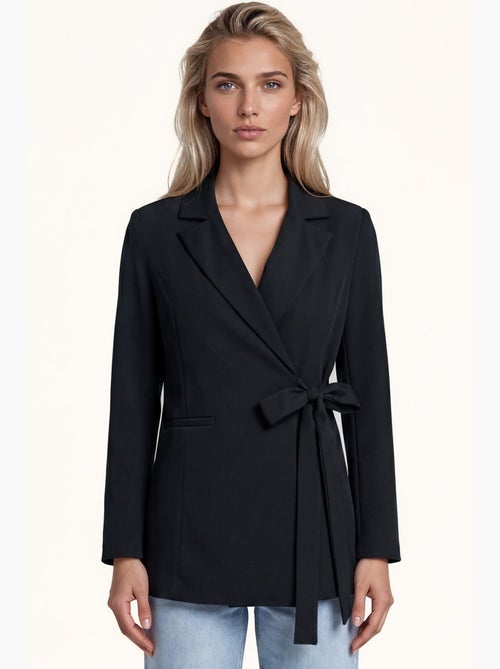 Blazer lungo con colletto a scialle e chiusura con laccio bdart - Kiabi Blazer lungo con colletto a scialle e chiusura con laccio bdart - Kiabi