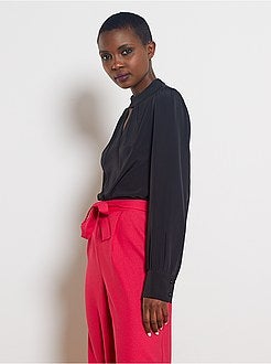 Blusa a collo alto e chiusura a V - Kiabi
