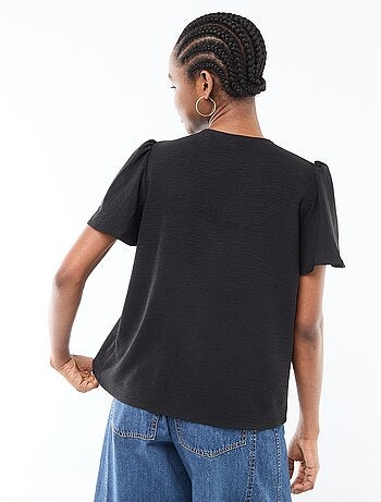 Blusa a maniche corte e scollo a V