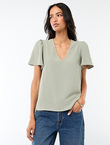 Blusa a maniche corte e scollo a V