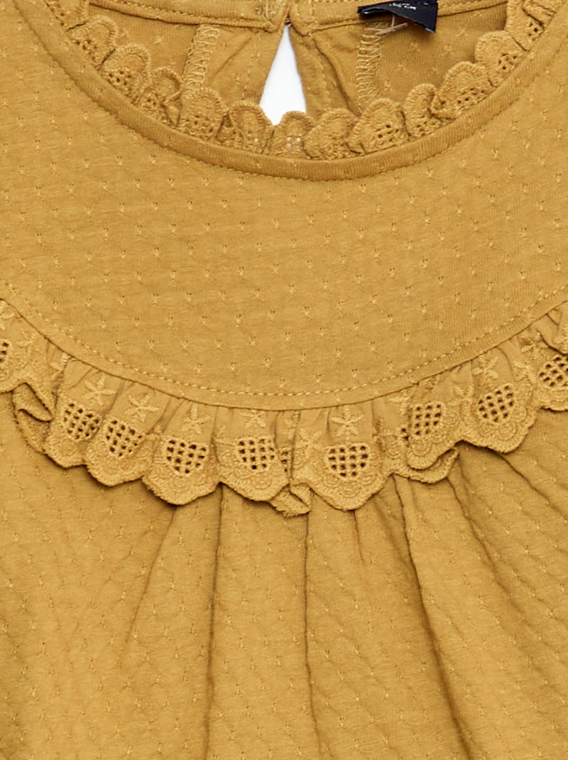 Blusa a maniche lunghe con collo rotondo e plastron con volant e ricami Beige - Kiabi