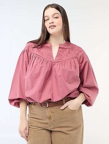 Blusa a maniche lunghe con ricami