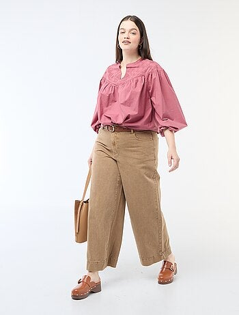 Blusa a maniche lunghe con ricami