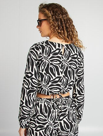 Blusa a maniche lunghe con scollo tondo e stampa
