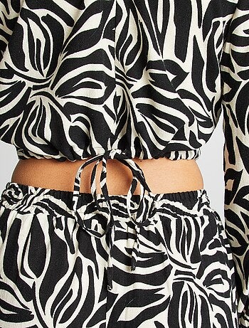 Blusa a maniche lunghe con scollo tondo e stampa