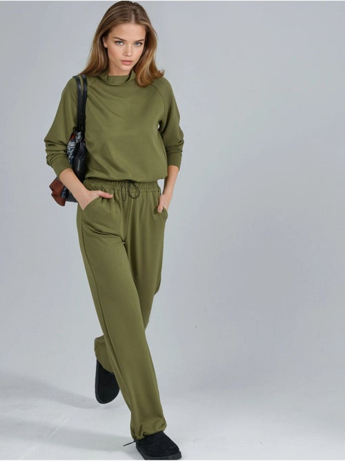 Blusa a mezzo collo modal touch e pantaloni con vita elasticizzata collezione bersan hiccup - Kiabi Blusa a mezzo collo modal touch e pantaloni con vita elasticizzata collezione bersan hiccup - Kiabi