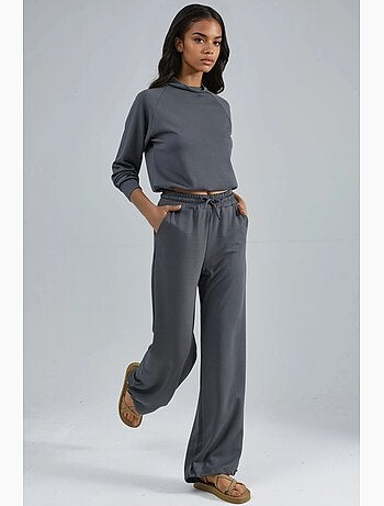 Blusa a mezzo collo modal touch e pantaloni con vita elasticizzata collezione bersan hiccup