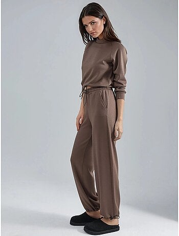 Blusa a mezzo collo modal touch e pantaloni con vita elasticizzata collezione bersan hiccup