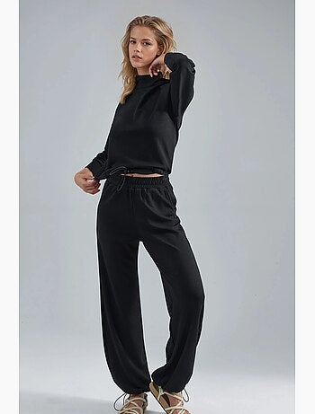 Blusa a mezzo collo modal touch e pantaloni con vita elasticizzata collezione bersan hiccup