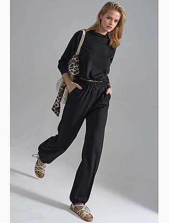 Blusa a mezzo collo modal touch e pantaloni con vita elasticizzata collezione bersan hiccup