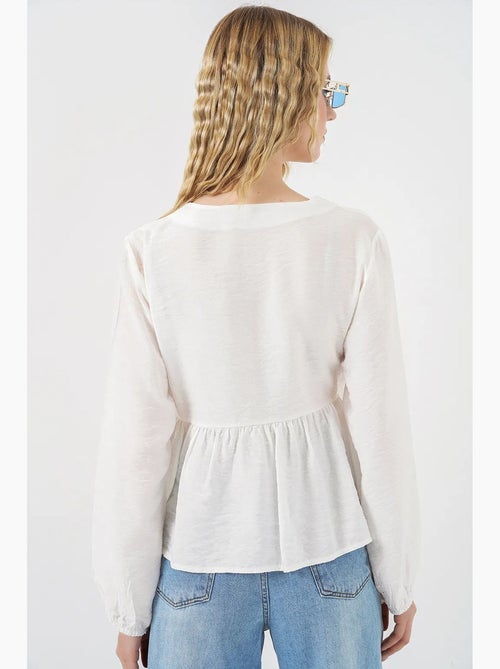 Blusa a portafoglio in crepe con scollo a v e dettaglio fiocco bdart - Kiabi Blusa a portafoglio in crepe con scollo a v e dettaglio fiocco bdart - Kiabi