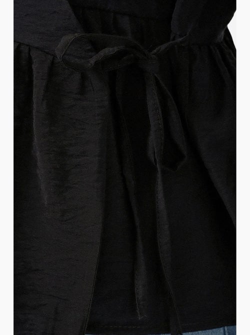 Blusa a portafoglio in crepe con scollo a v e dettaglio fiocco bdart - Kiabi Blusa a portafoglio in crepe con scollo a v e dettaglio fiocco bdart - Kiabi