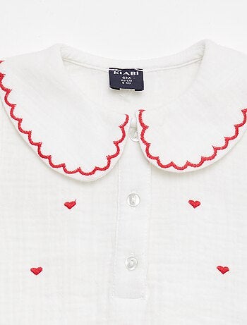 Blusa colletto Claudine e ricami 'cuori'