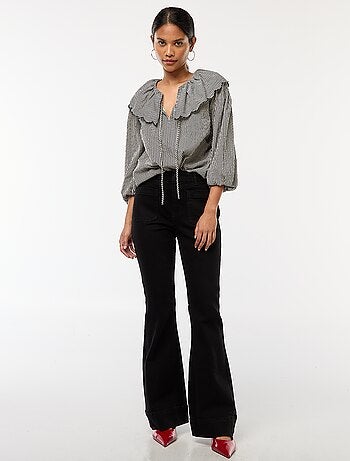 Blusa con ampio colletto tondo