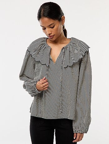 Blusa con ampio colletto tondo