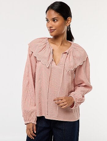 Blusa con ampio colletto tondo