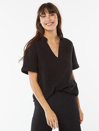 Blusa con colletto a polo in maglia effetto crêpe