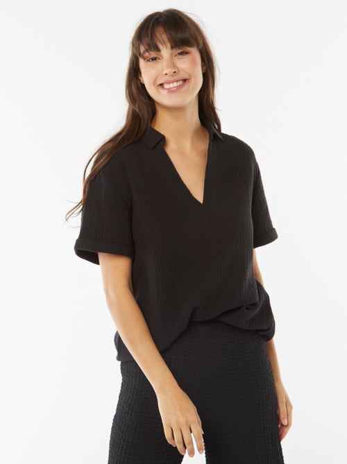 Blusa con colletto a polo in maglia effetto crêpe - Kiabi