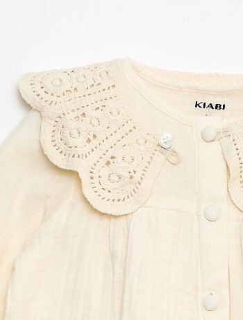 Blusa con colletto all'uncinetto in garza di cotone tinta unita