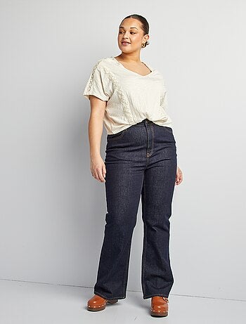 Blusa con ricami in tessuto effetto crêpe