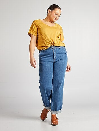 Blusa con ricami in tessuto effetto crêpe
