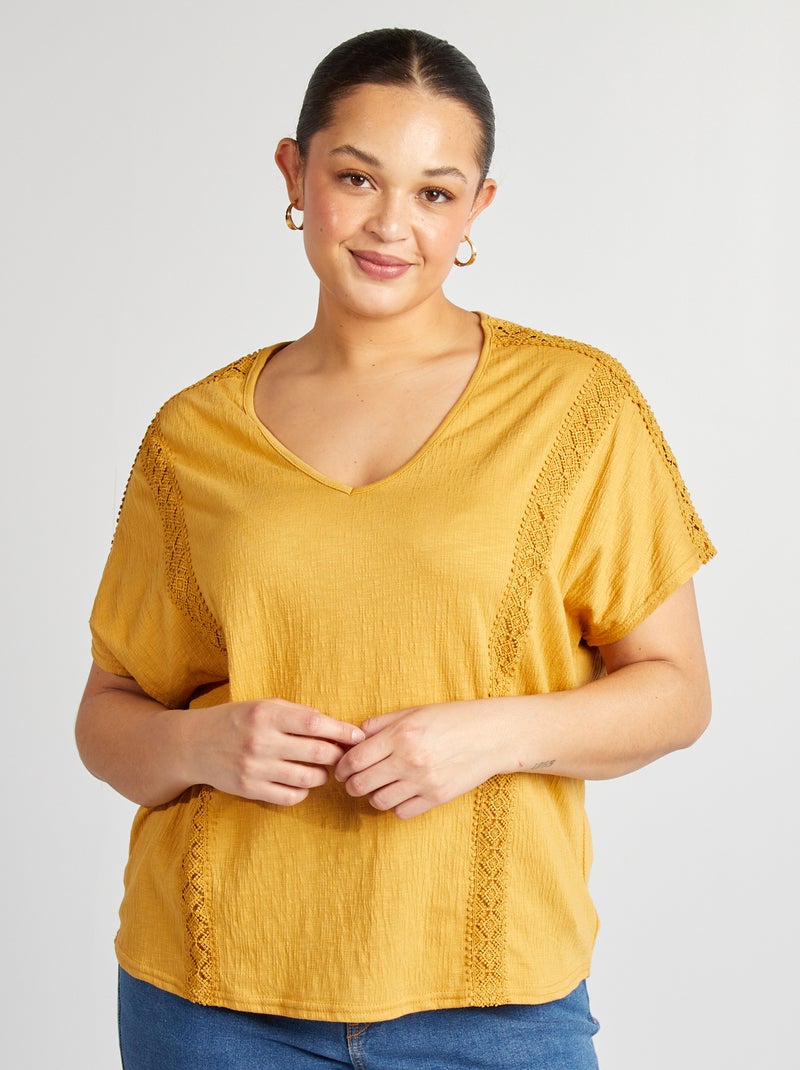 Blusa con ricami in tessuto effetto crêpe - BEIGE - Taglie forti