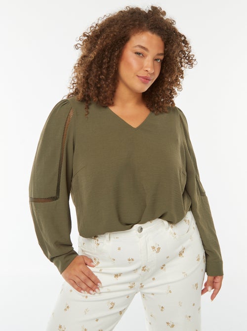 Blusa con scollo a V e dettagli in pizzo sulle maniche - Kiabi