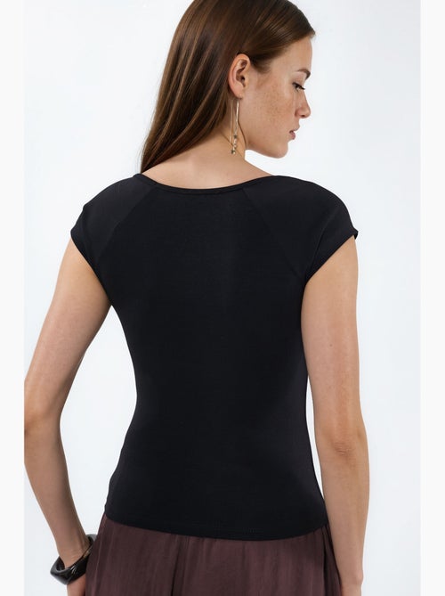 Blusa con scollo a v e maniche corte con drappeggio busem - Kiabi Blusa con scollo a v e maniche corte con drappeggio busem - Kiabi