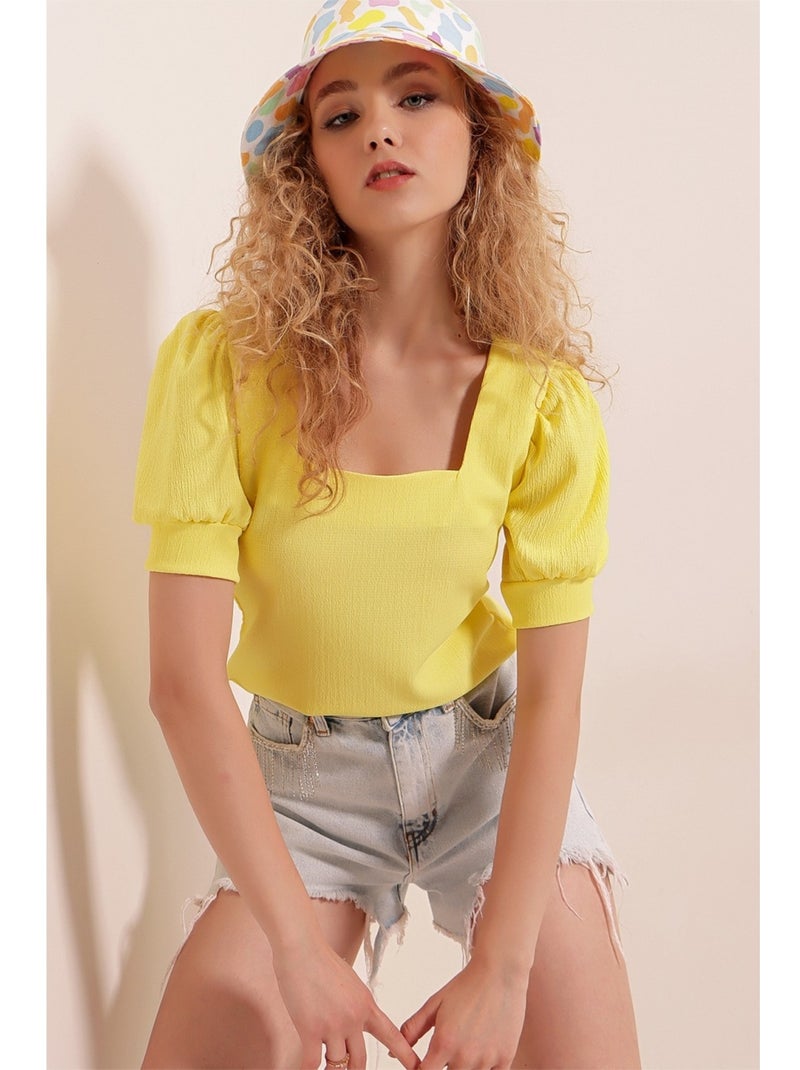 Blusa con scollo quadrato Giallo - Kiabi