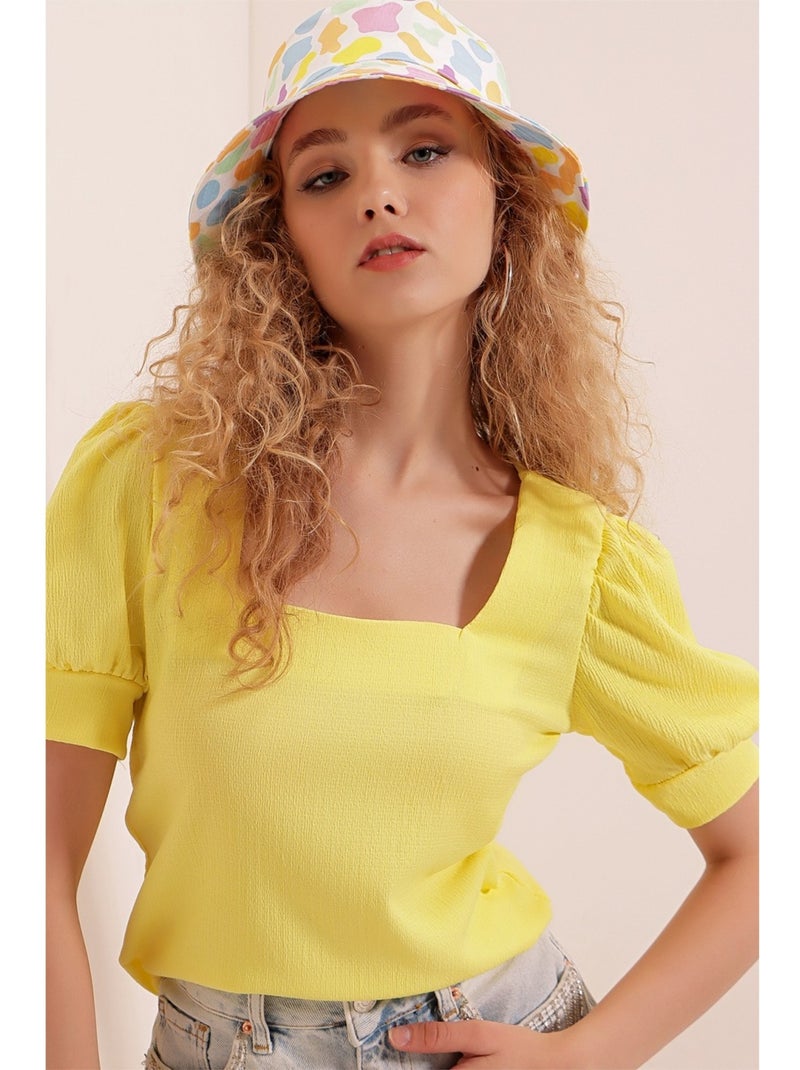 Blusa con scollo quadrato Giallo - Kiabi