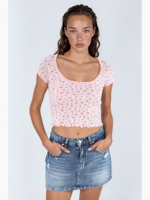 Blusa corta con scollo a u a fiori con balze busem - Kiabi Blusa corta con scollo a u a fiori con balze busem - Kiabi