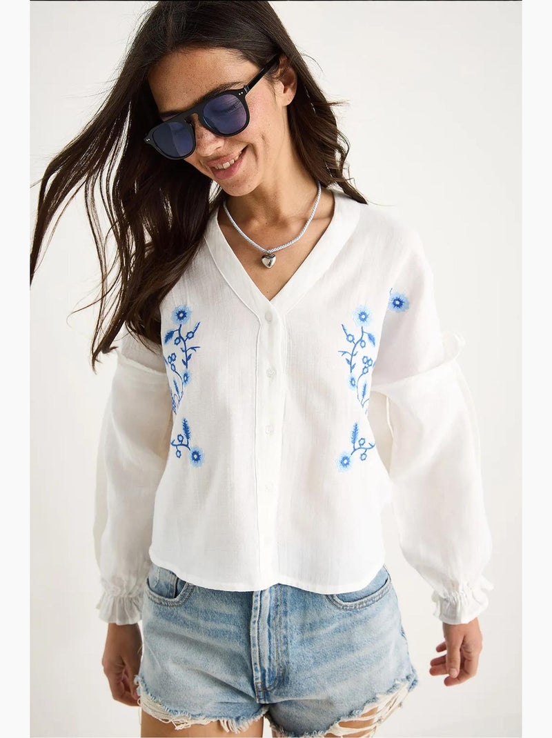 Blusa corta ricamata scollo a v lucci Bianco - Kiabi