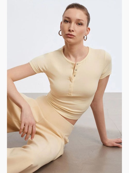 Blusa crop in jersey slim fit dilvin - Kiabi Blusa crop in jersey slim fit dilvin - Kiabi