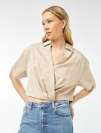 Blusa cropped con apertura incrociata abbottonata